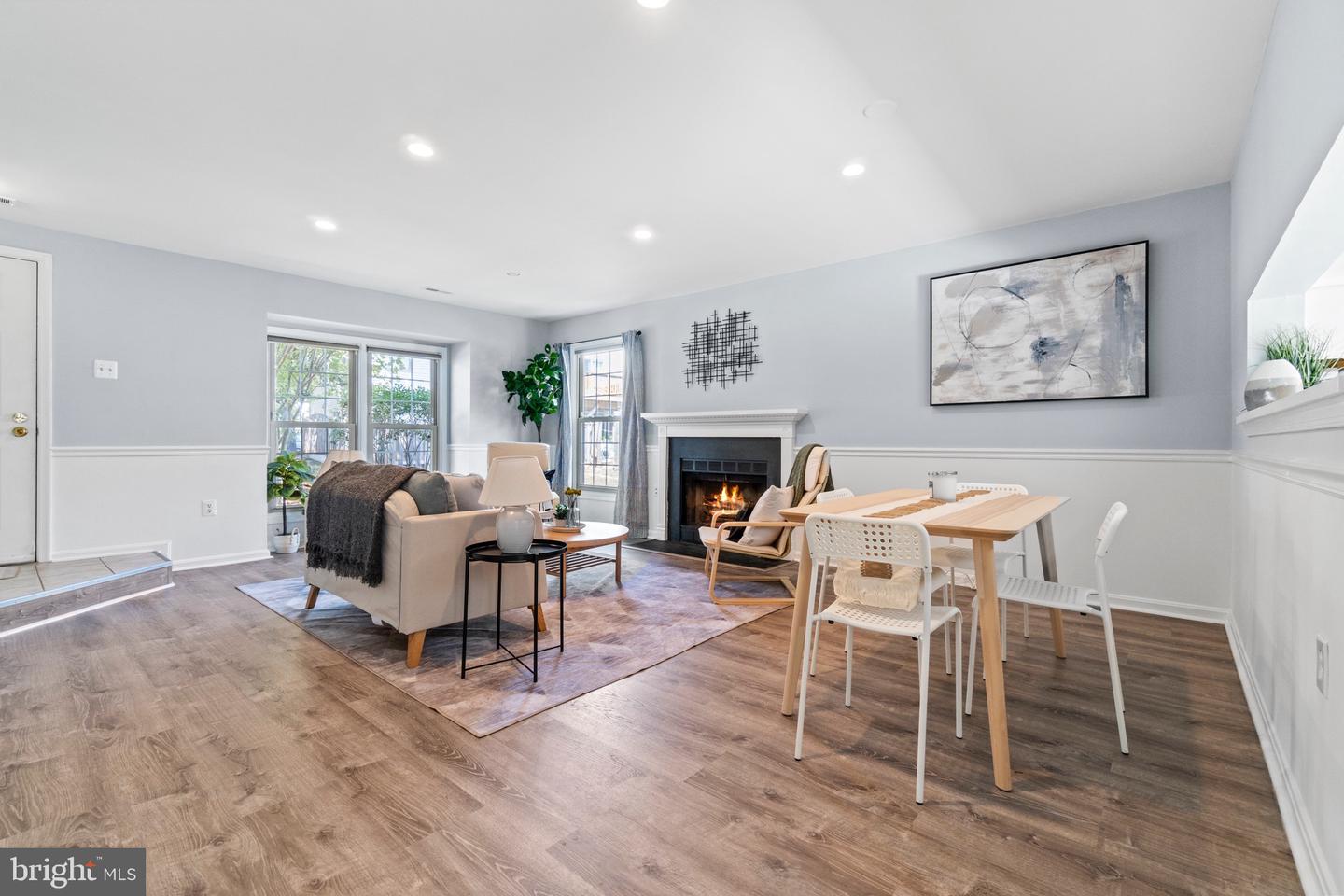 7611 JORDON HOLLOW COURT