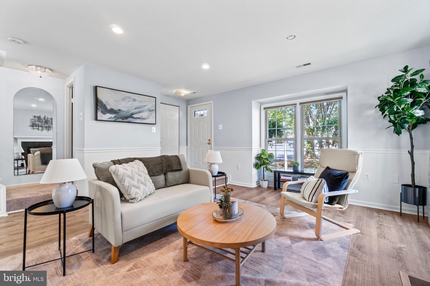 7611 JORDON HOLLOW COURT