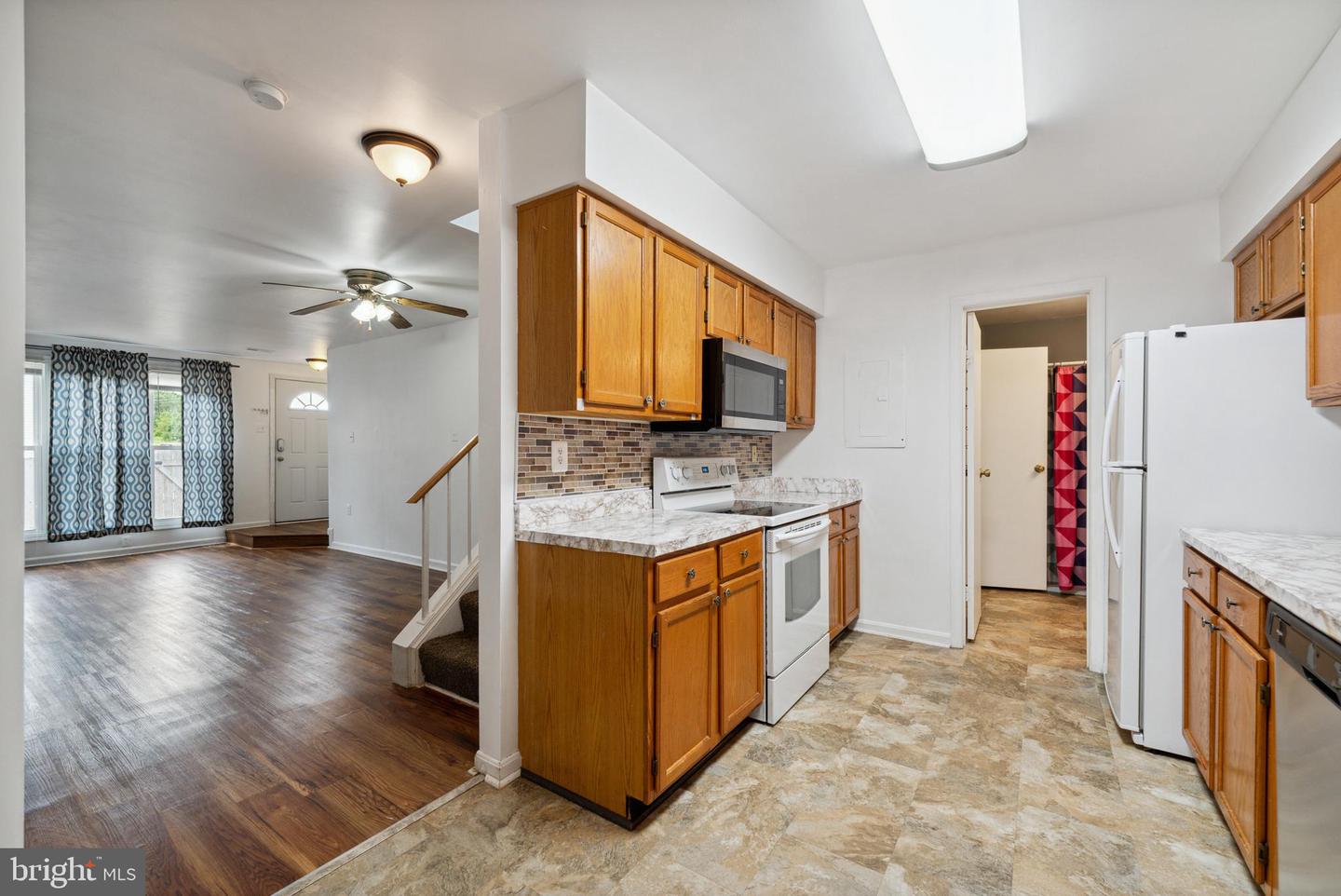 10476 STONINGTON LANE