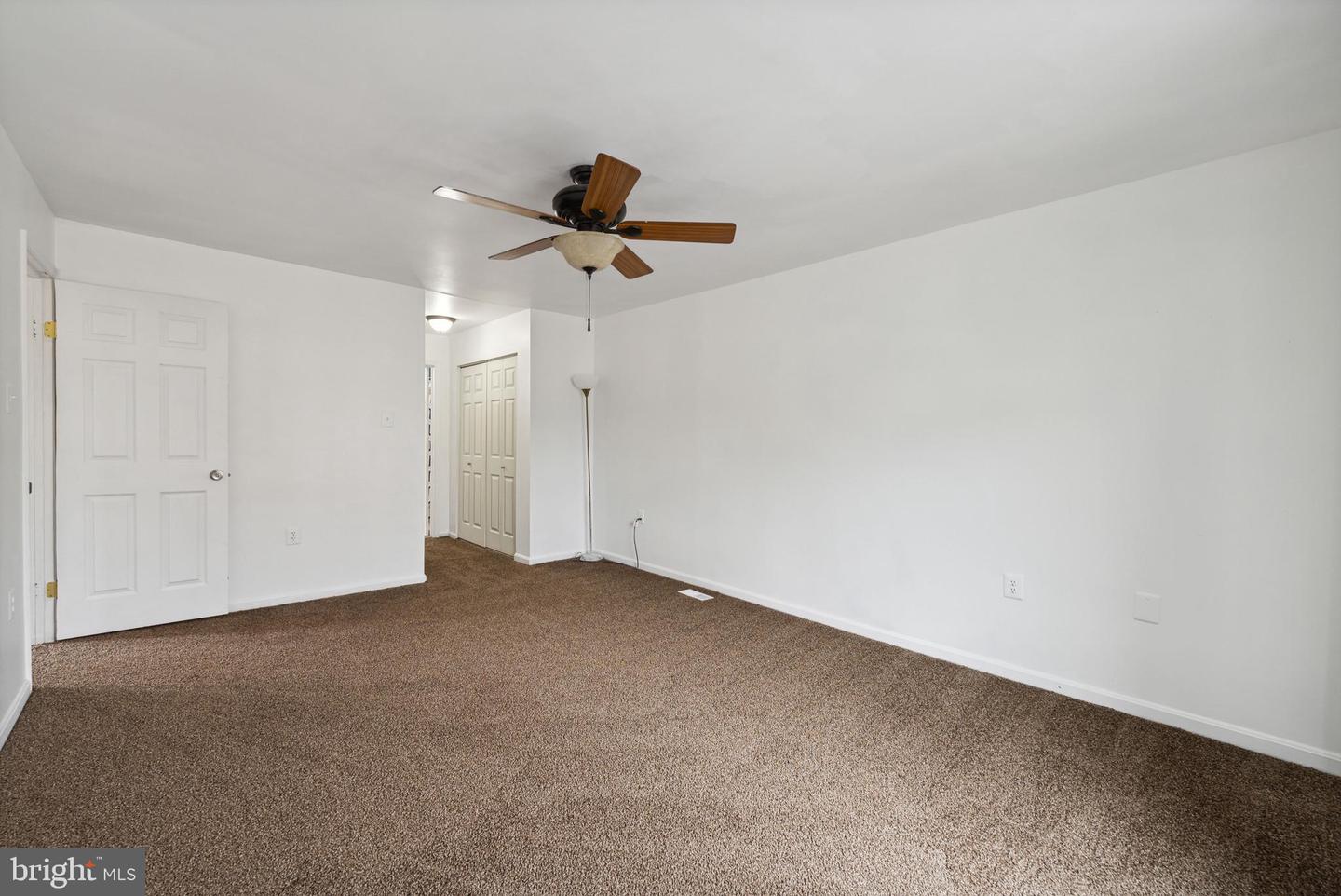 10476 STONINGTON LANE