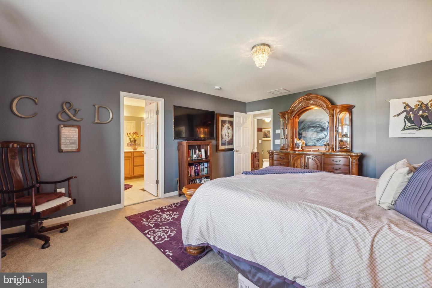5554 BARNES LANE
