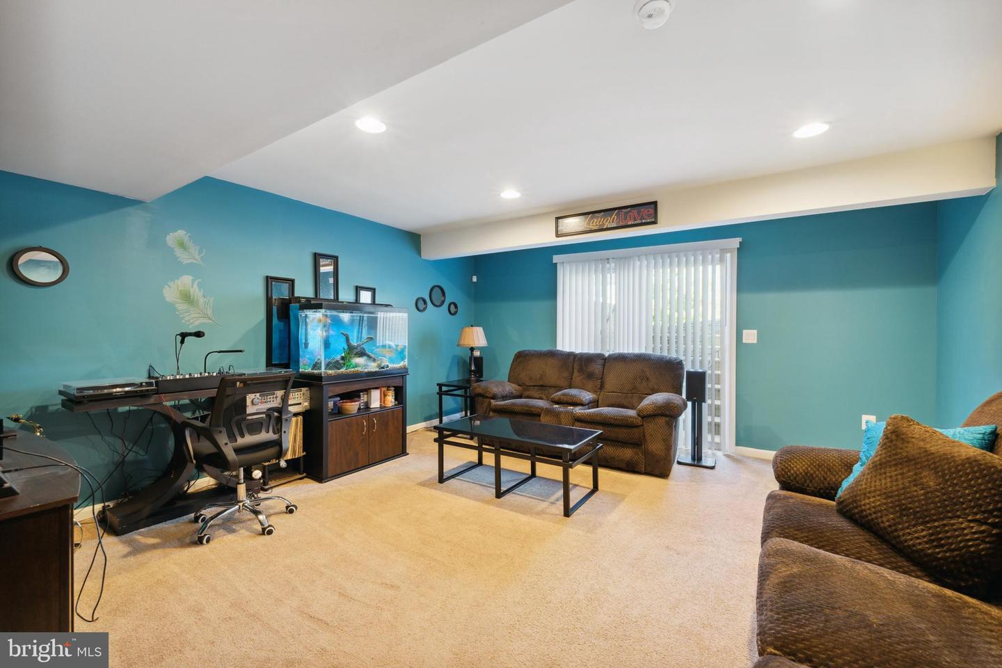 5554 BARNES LANE
