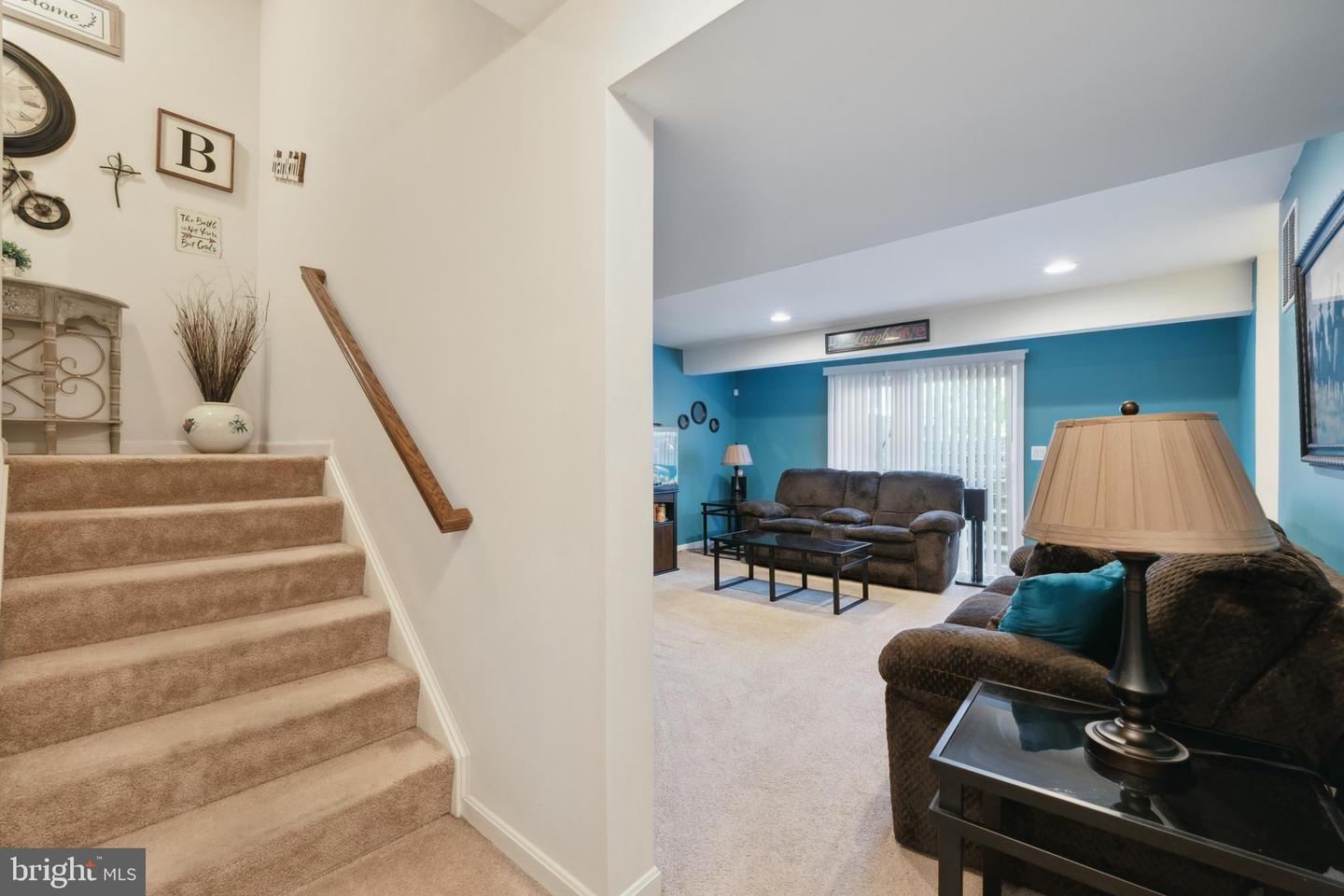 5554 BARNES LANE