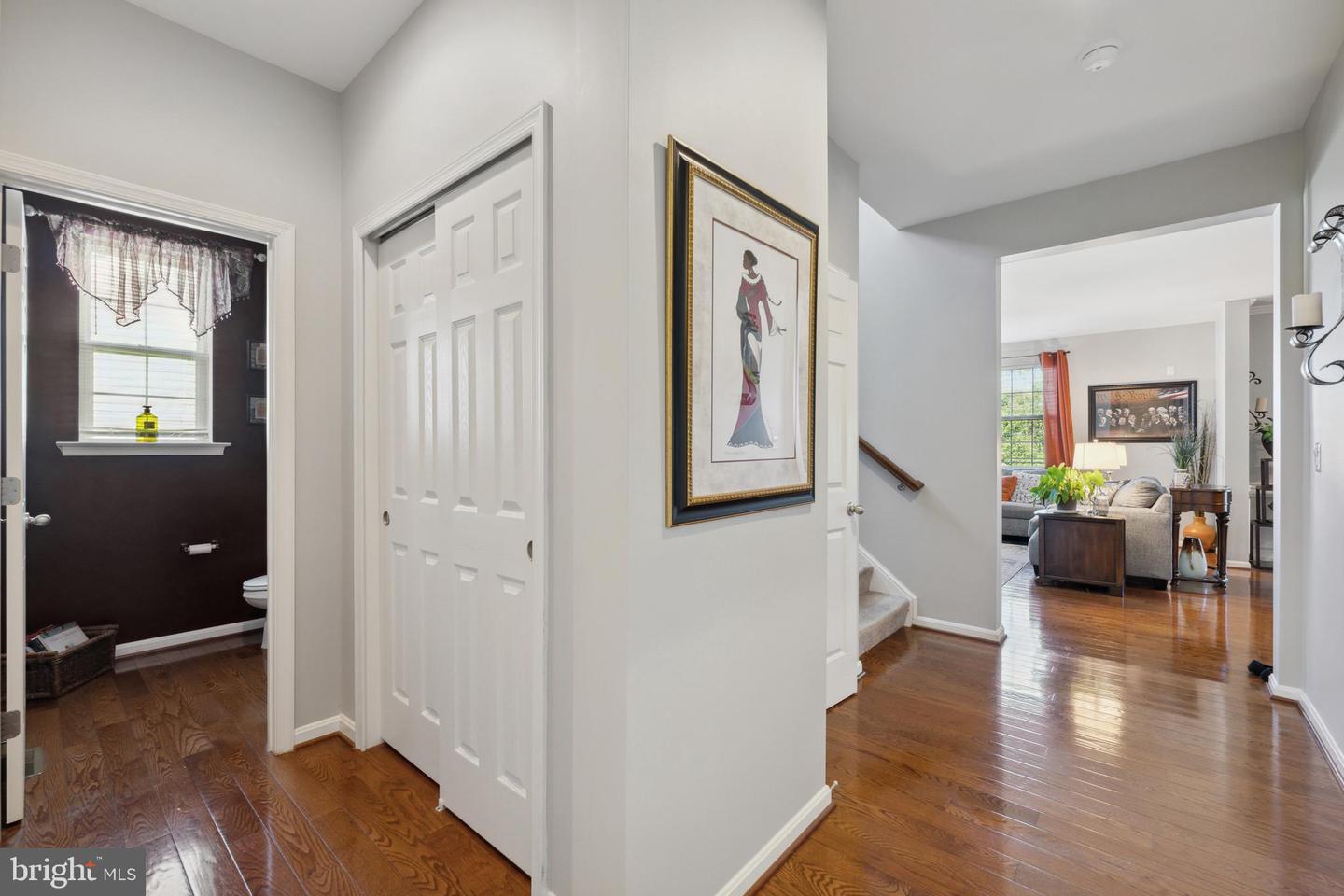 5554 BARNES LANE