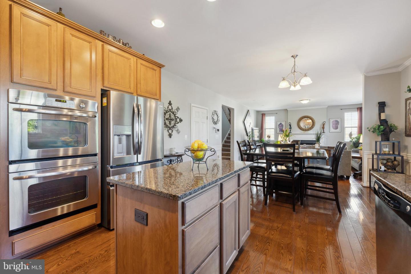 5554 BARNES LANE