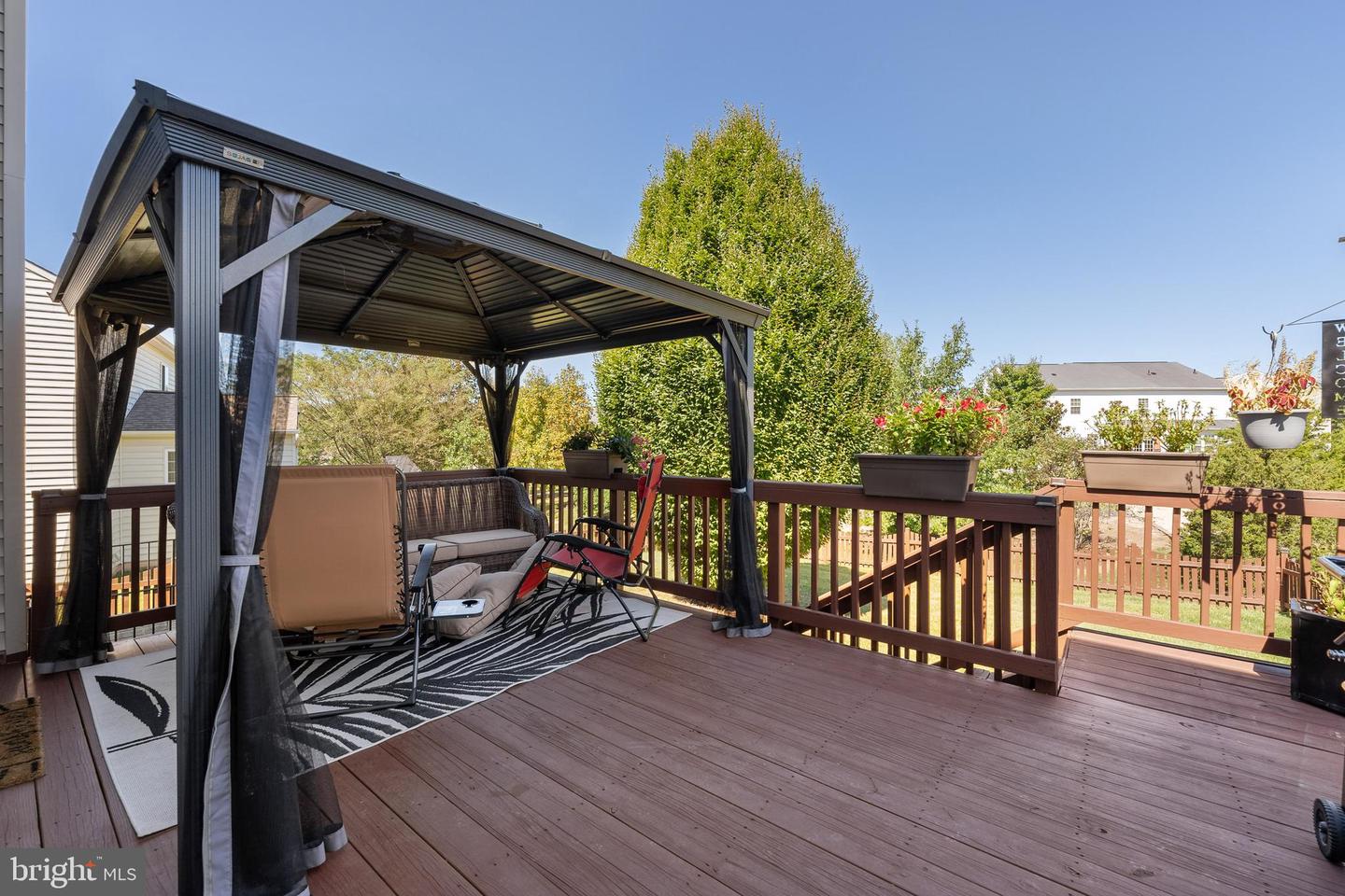 5554 BARNES LANE
