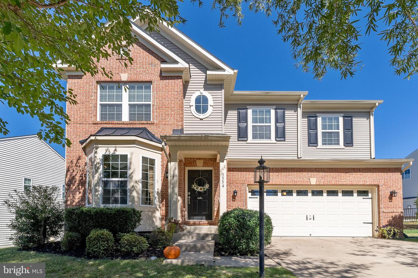 5554 BARNES LANE