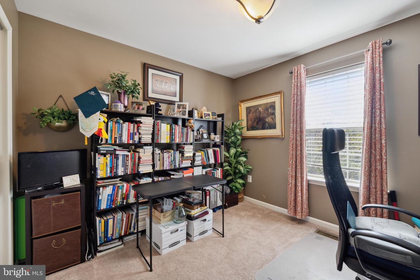 5554 BARNES LANE