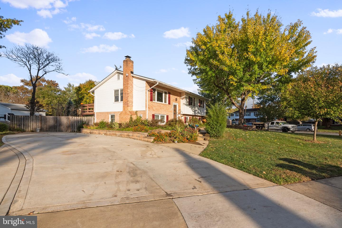 7609 DUBLIN DRIVE