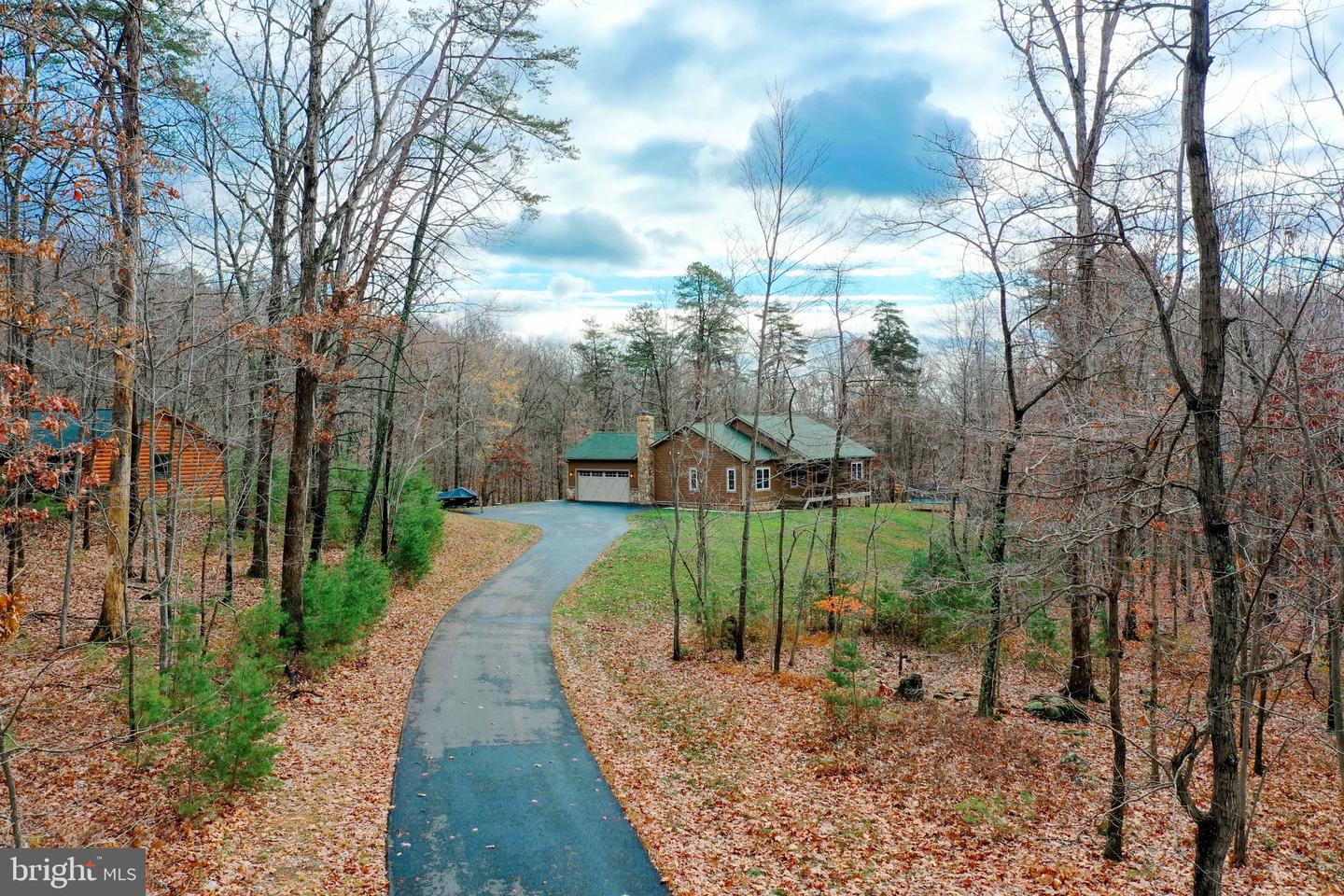 4311 DONNA MARIE COURT