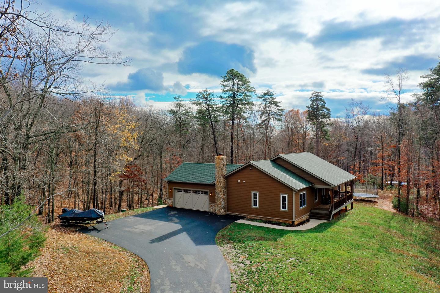 4311 DONNA MARIE COURT