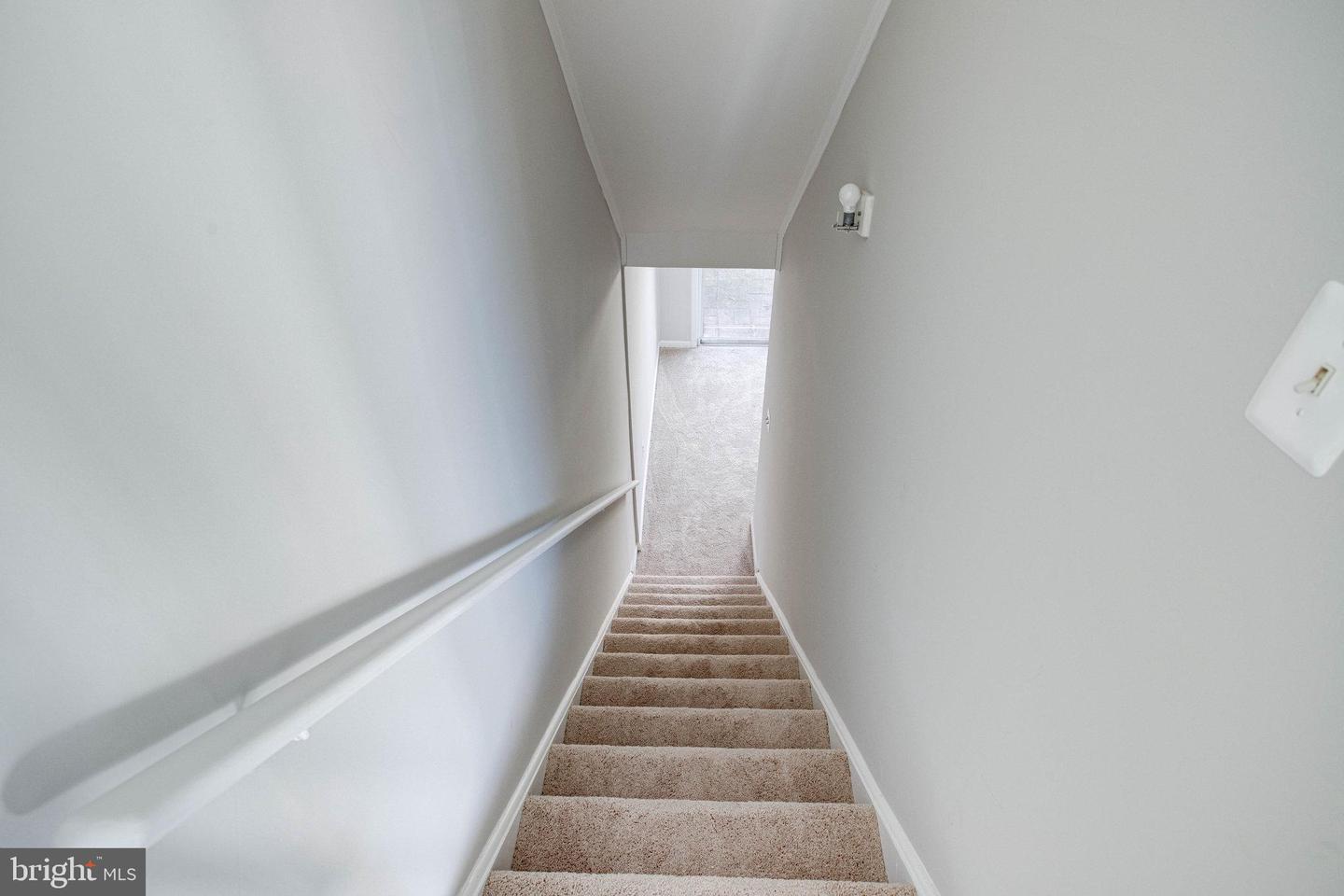 3543 CASTLE HILL DRIVE
