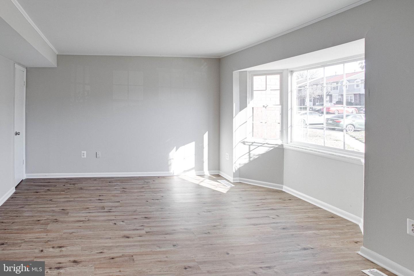 3543 CASTLE HILL DRIVE