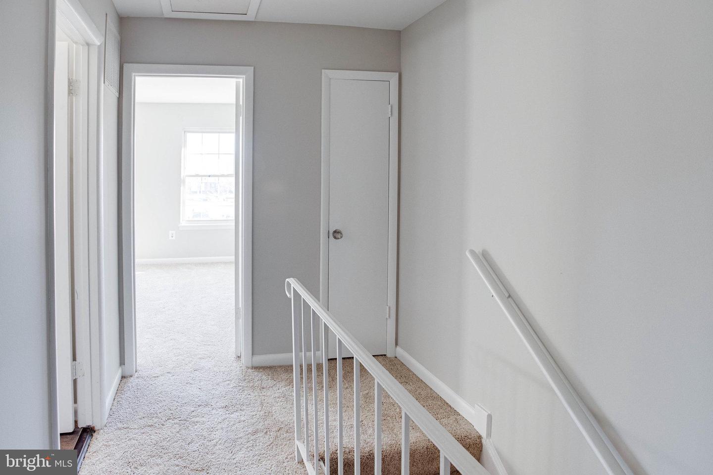 3543 CASTLE HILL DRIVE