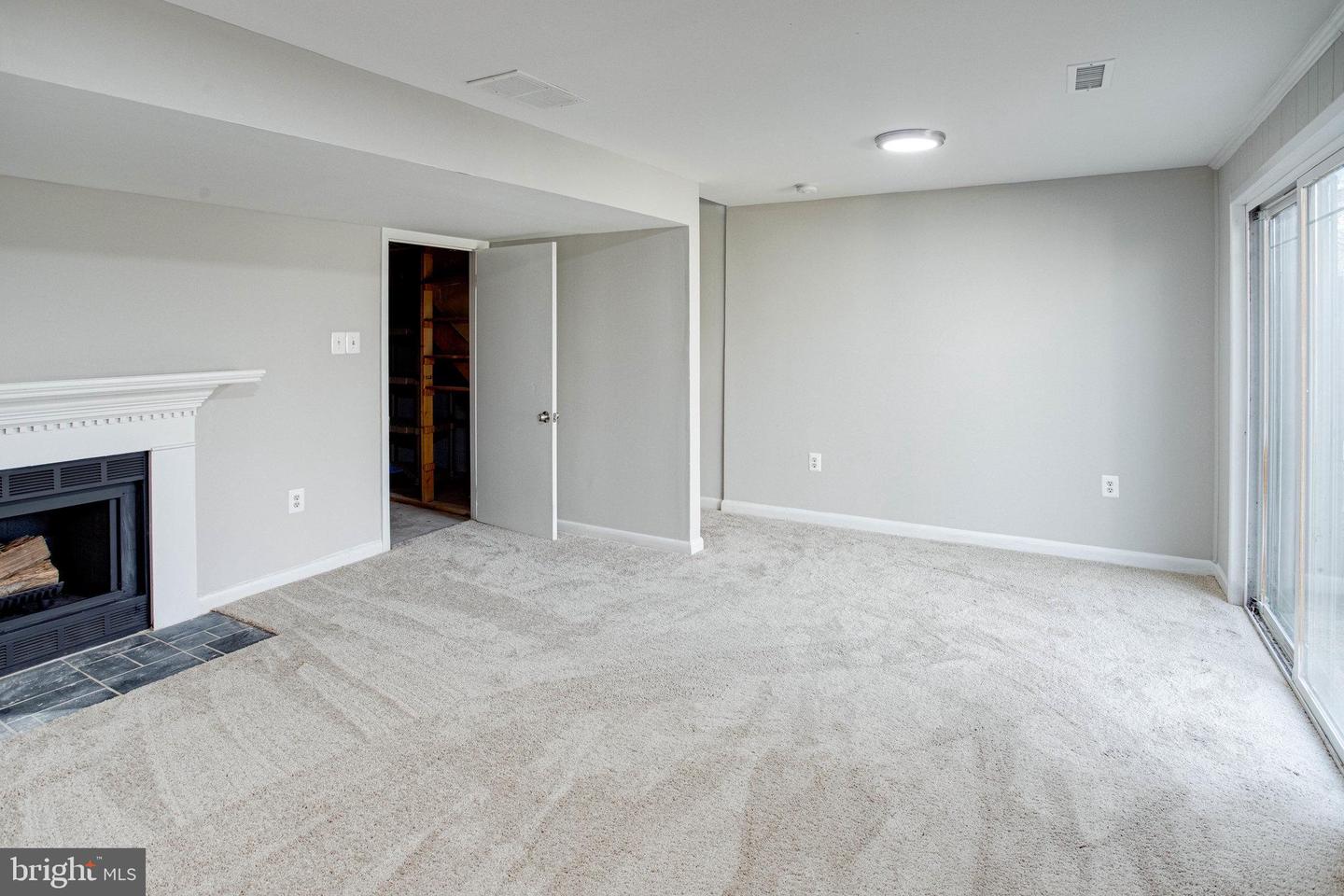 3543 CASTLE HILL DRIVE