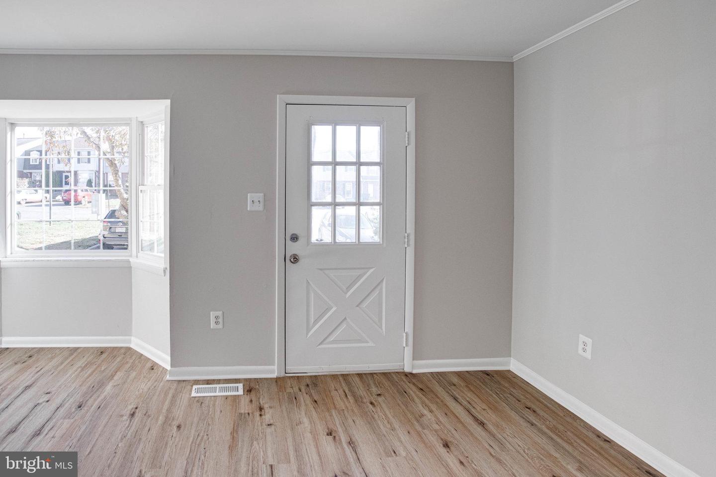 3543 CASTLE HILL DRIVE