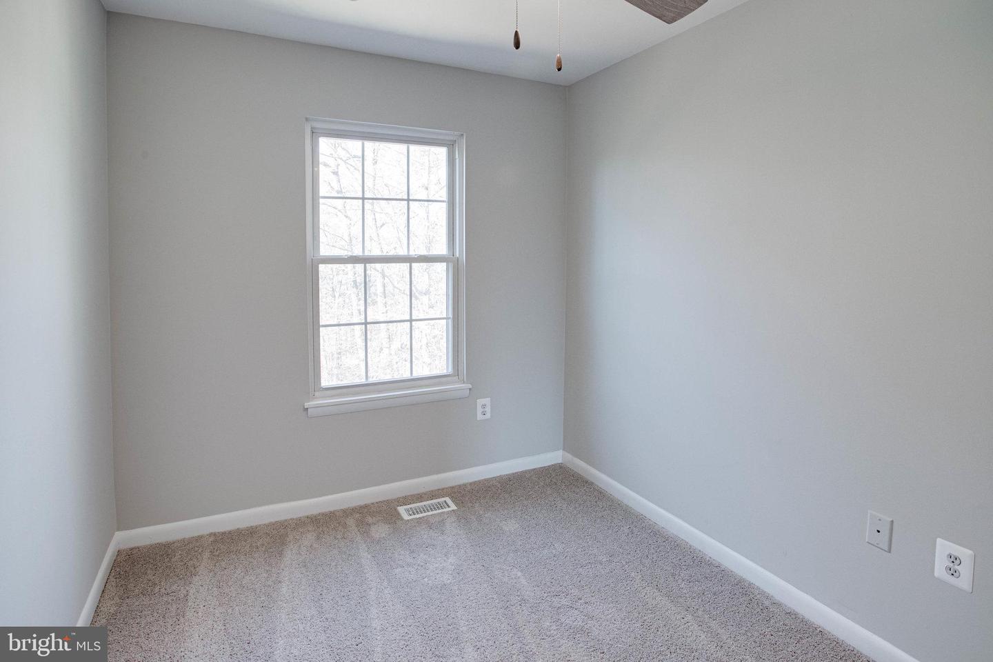 3543 CASTLE HILL DRIVE