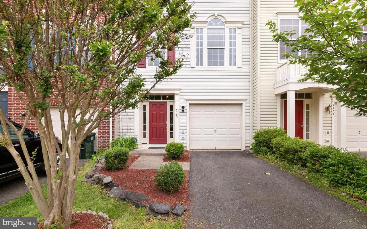 9705 KENNOWAY COURT