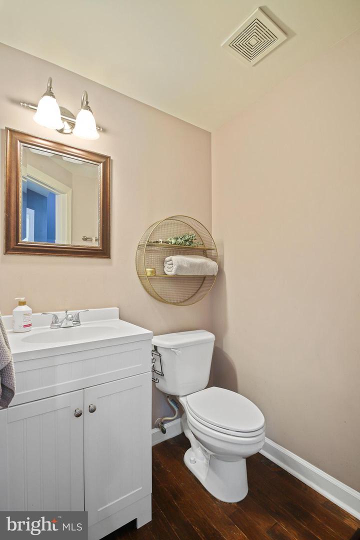 7385 CLUSTER HOUSE WAY