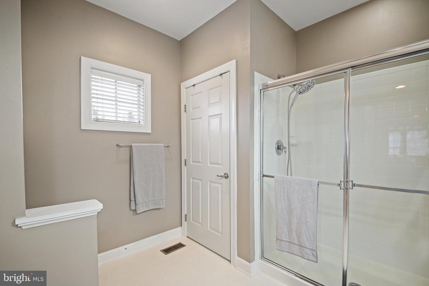 7385 CLUSTER HOUSE WAY