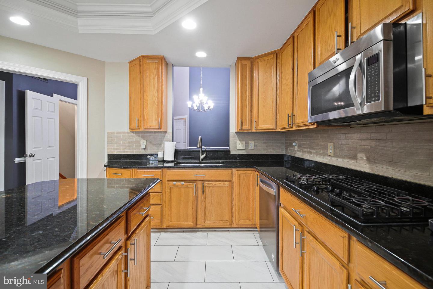 7385 CLUSTER HOUSE WAY