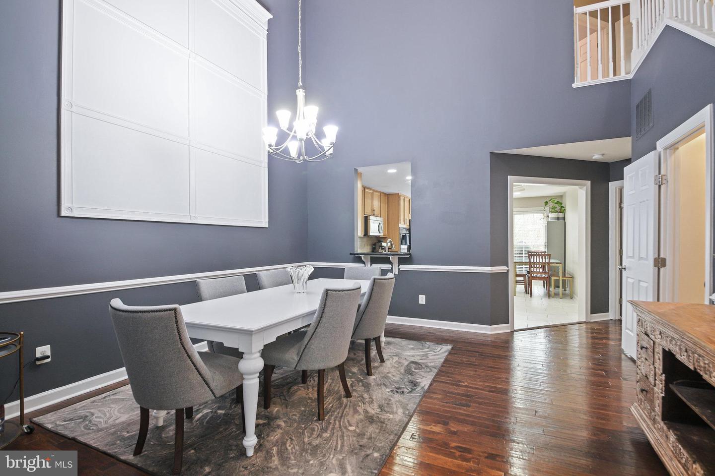 7385 CLUSTER HOUSE WAY