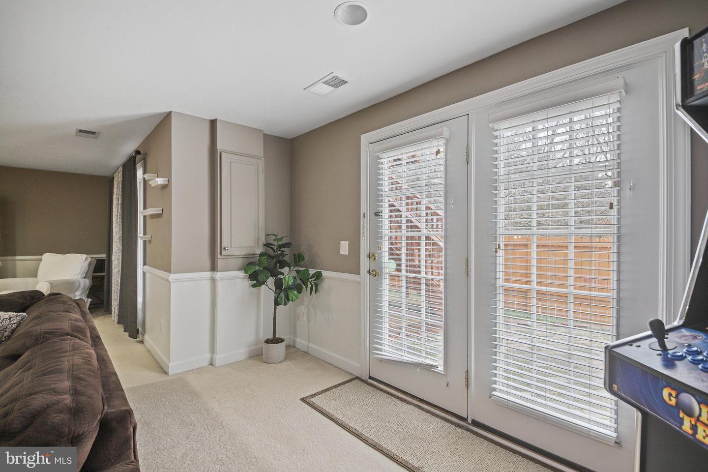 7385 CLUSTER HOUSE WAY