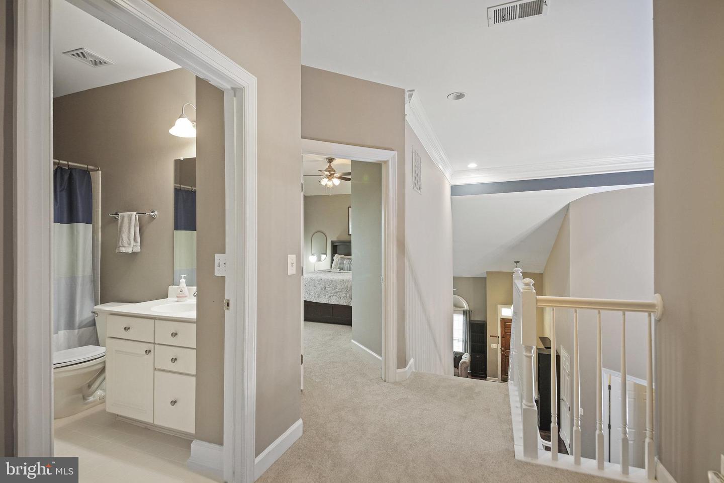 7385 CLUSTER HOUSE WAY