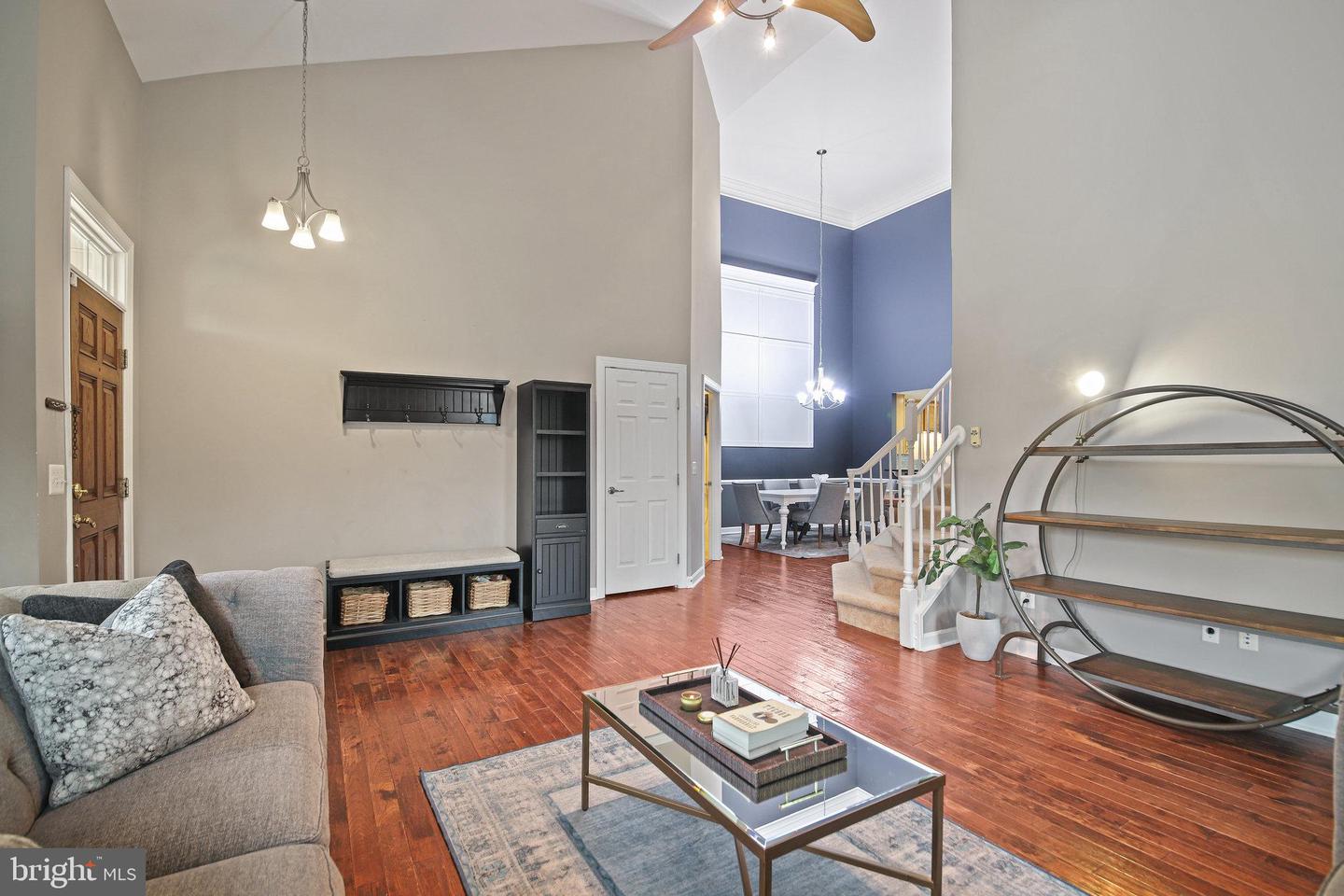 7385 CLUSTER HOUSE WAY