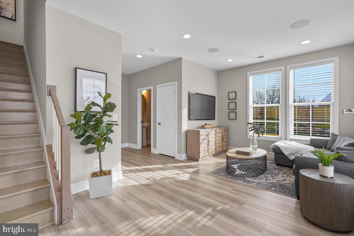6708 UPLAND MANOR DRIVE