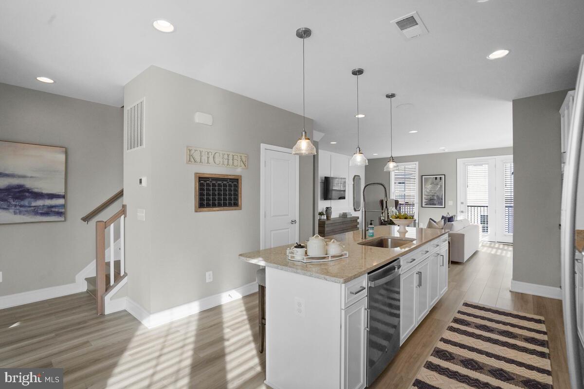 6708 UPLAND MANOR DRIVE