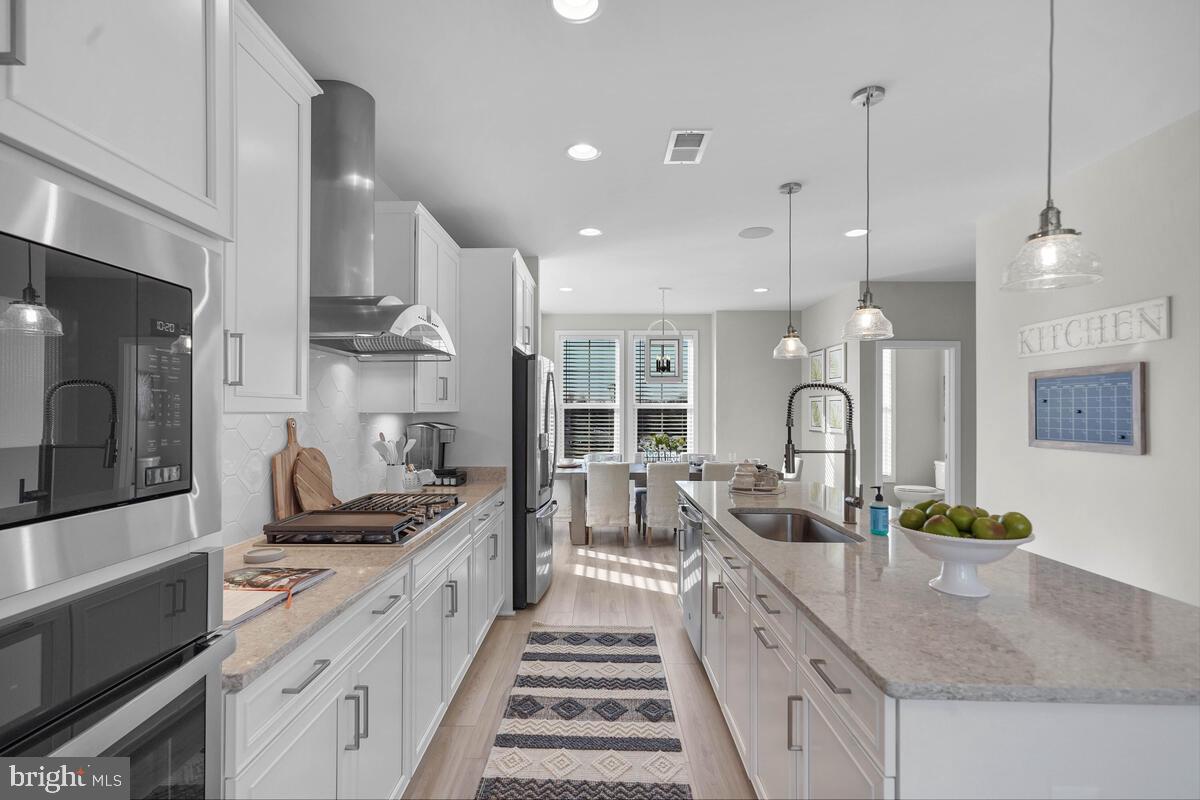 6708 UPLAND MANOR DRIVE