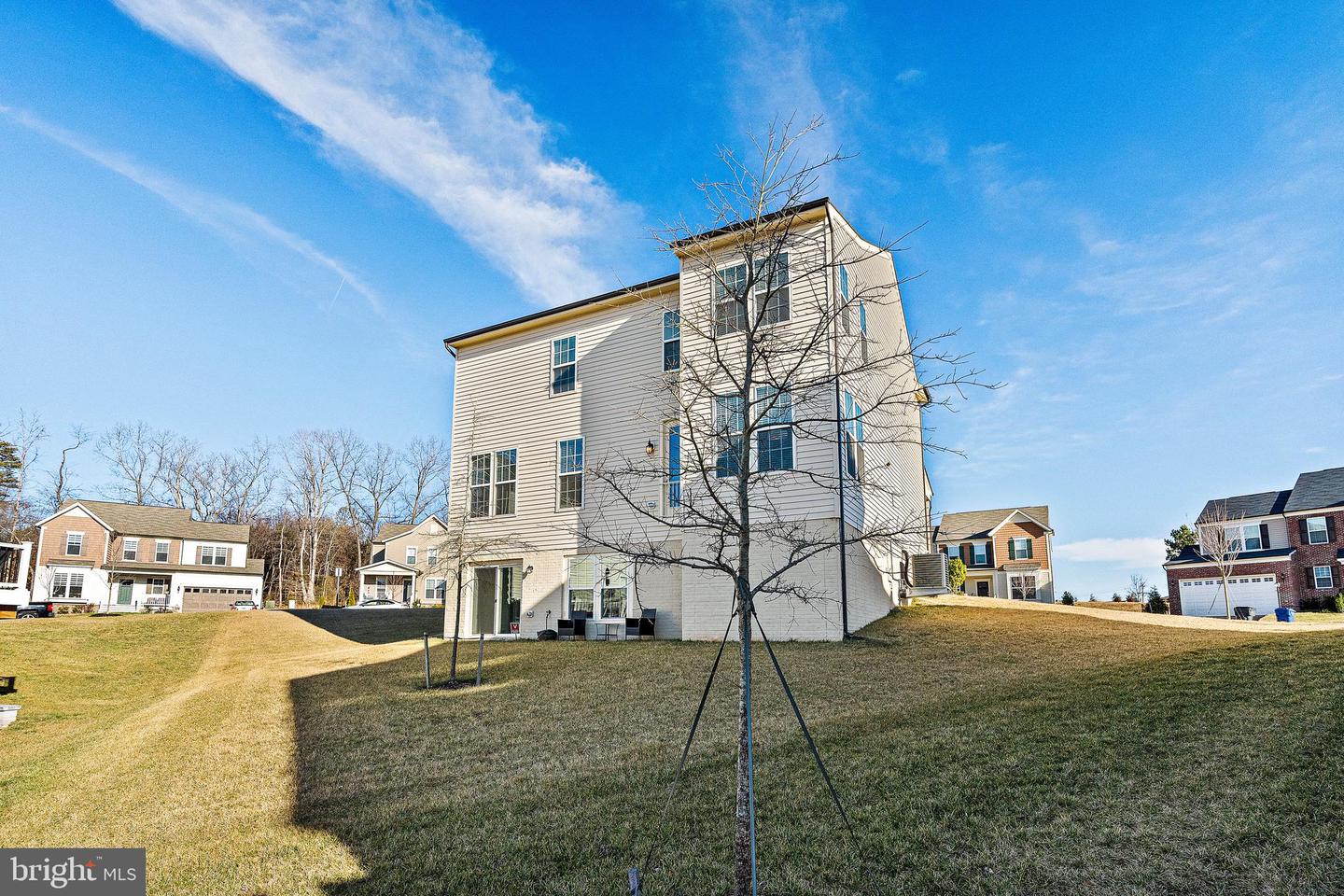 9557 KIMBLETON HALL LOOP