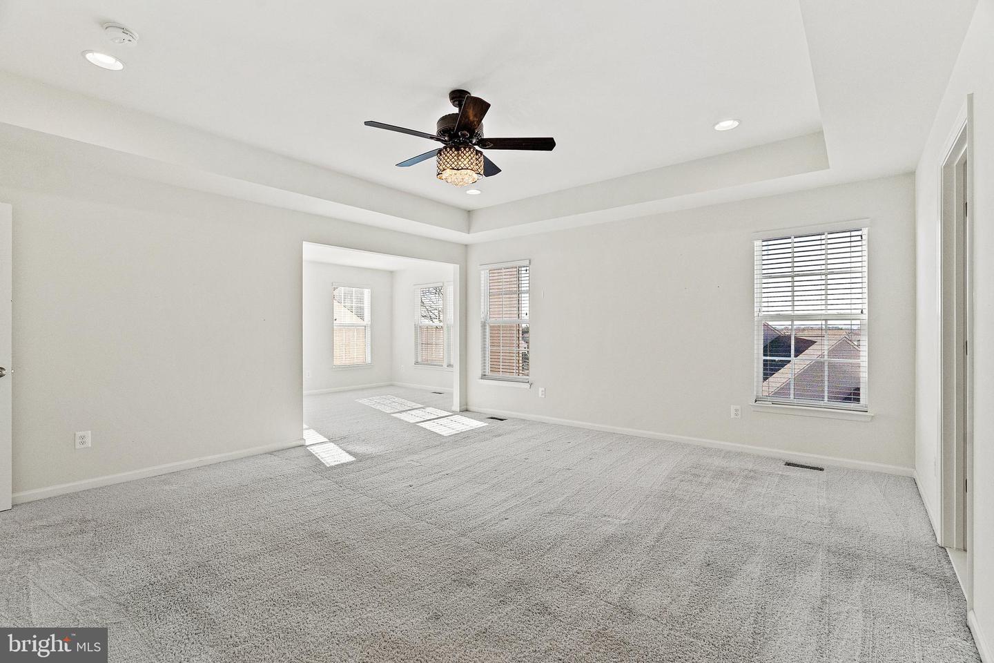 9557 KIMBLETON HALL LOOP