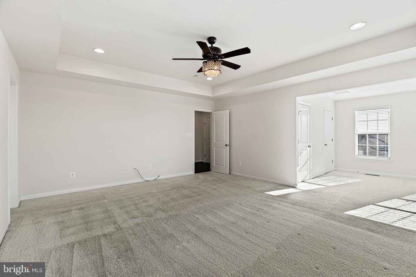 9557 KIMBLETON HALL LOOP