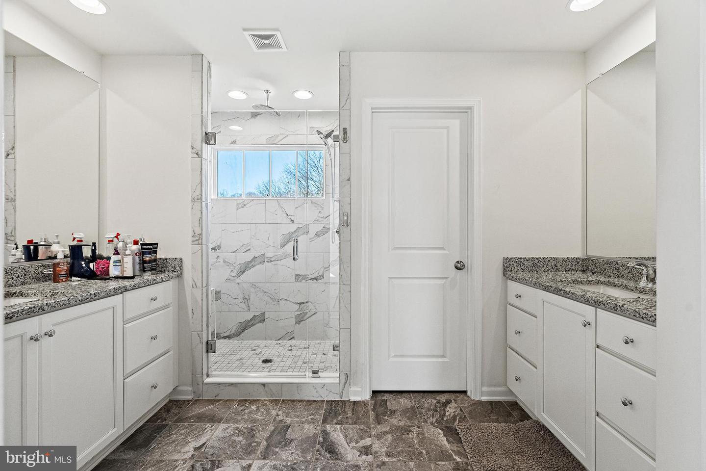 9557 KIMBLETON HALL LOOP