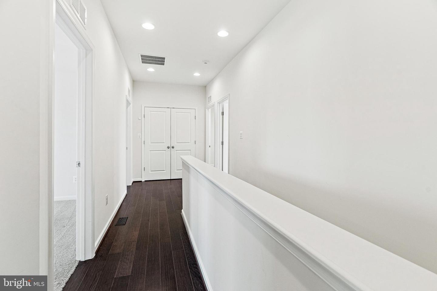 9557 KIMBLETON HALL LOOP