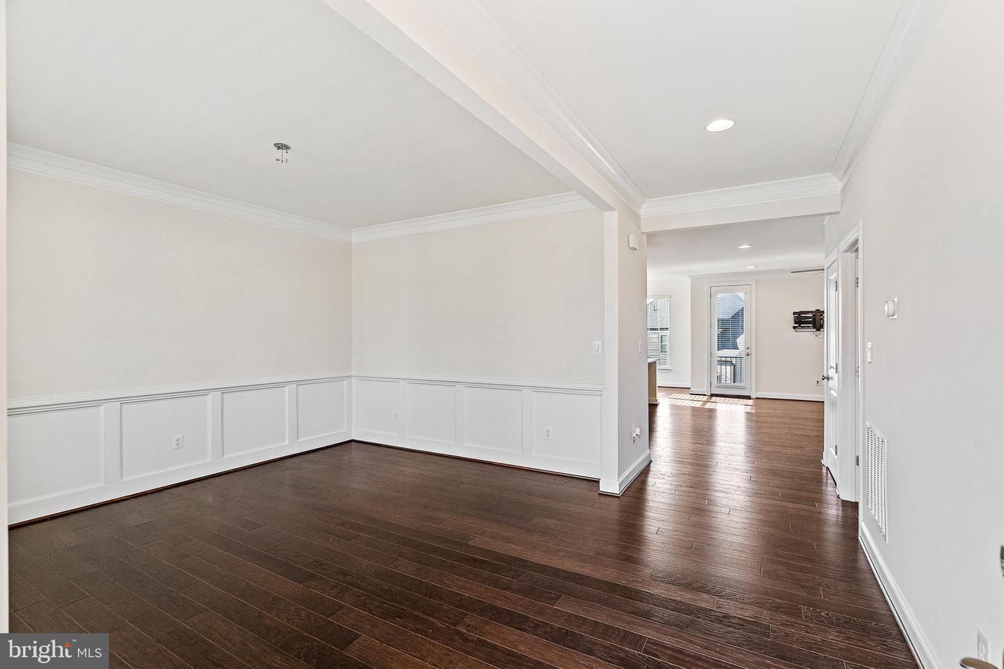 9557 KIMBLETON HALL LOOP