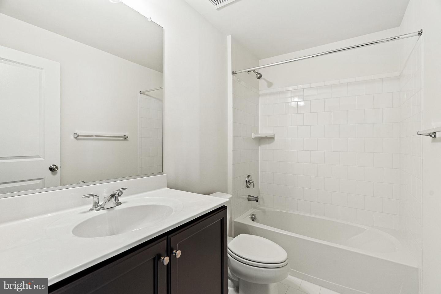 9557 KIMBLETON HALL LOOP