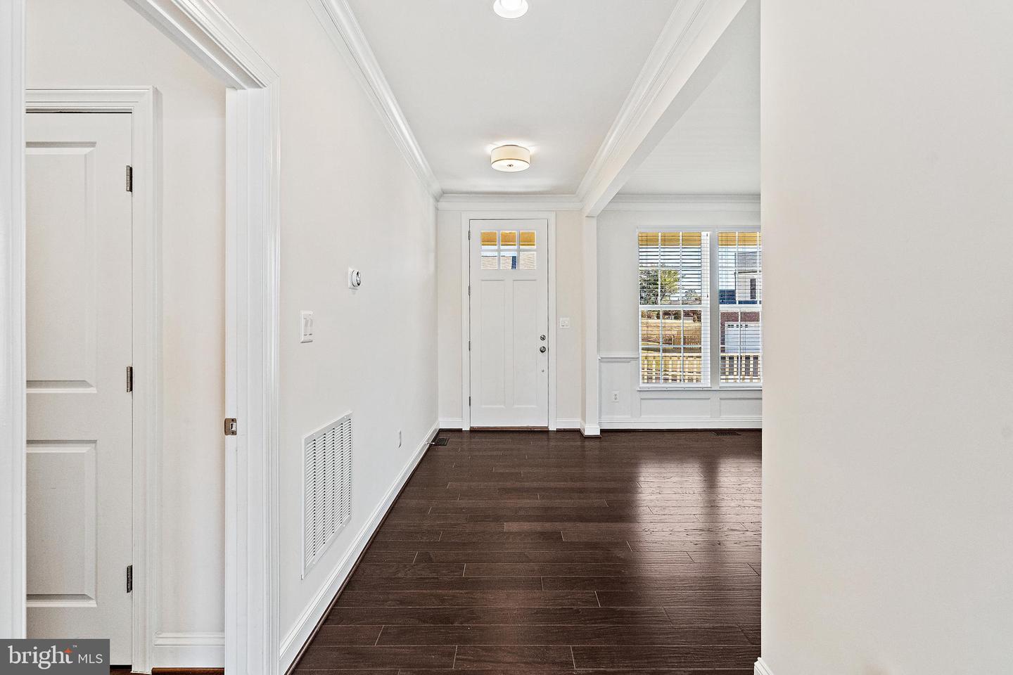 9557 KIMBLETON HALL LOOP