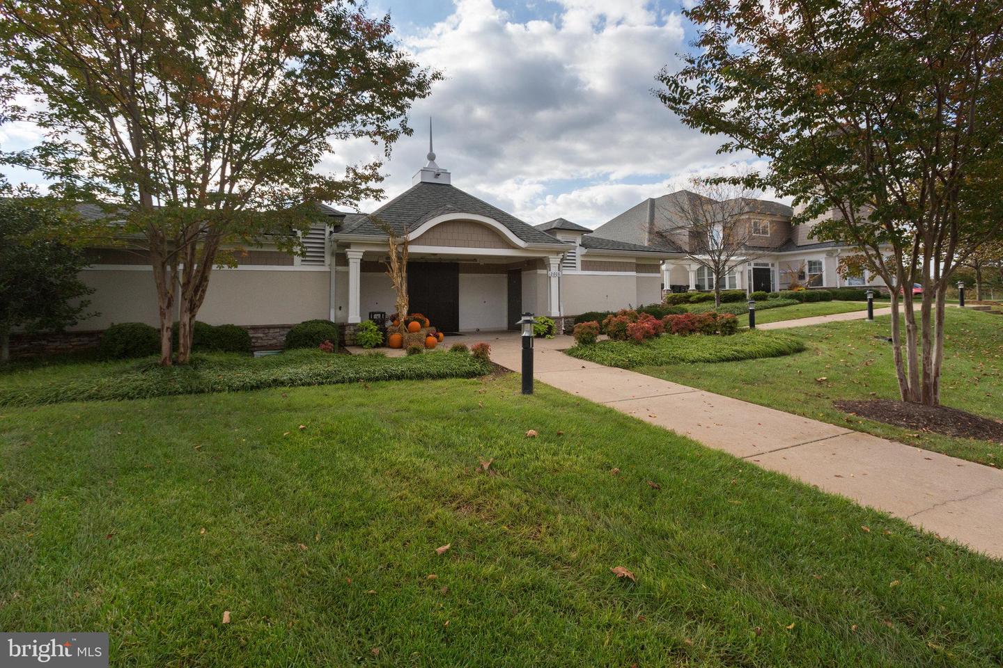 11900 WATERTON LAKE LANE