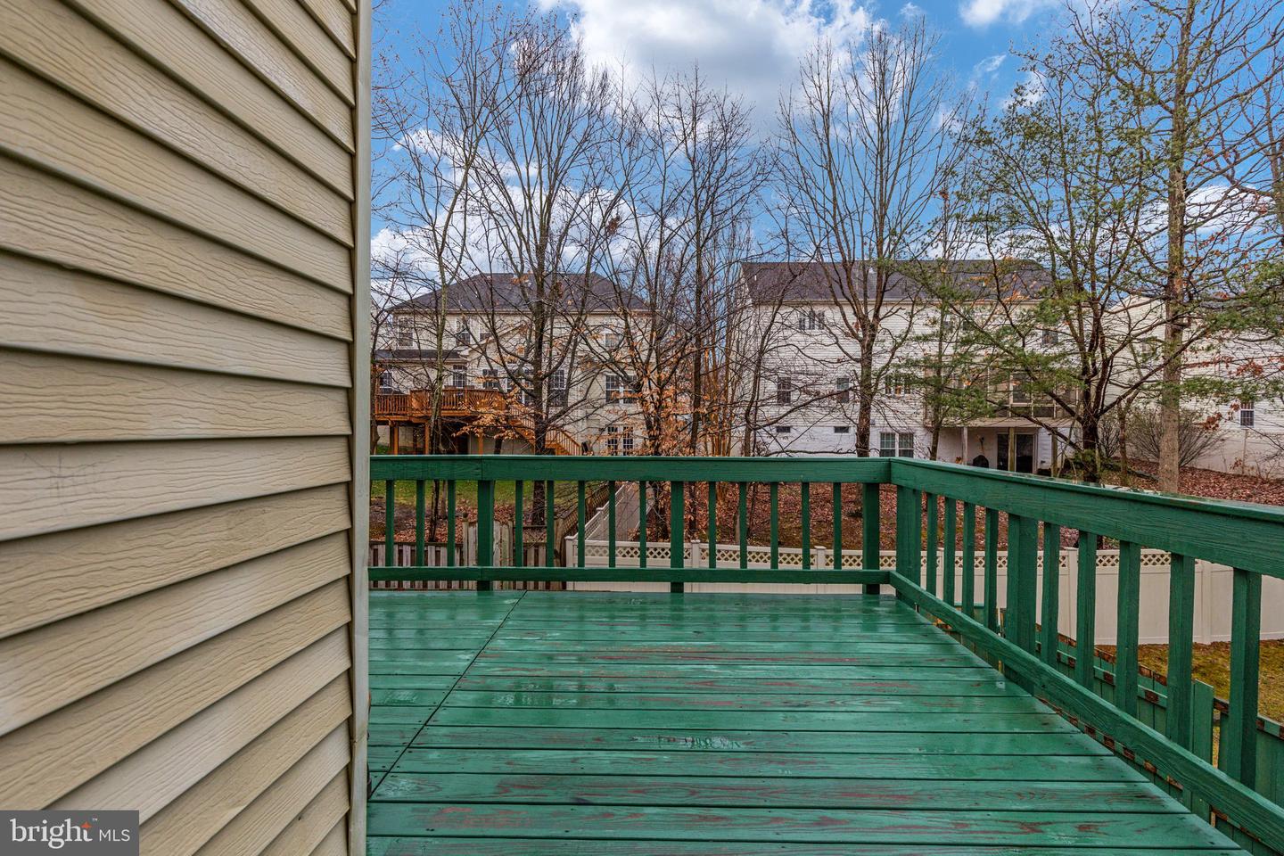 2857 BOWES LANE