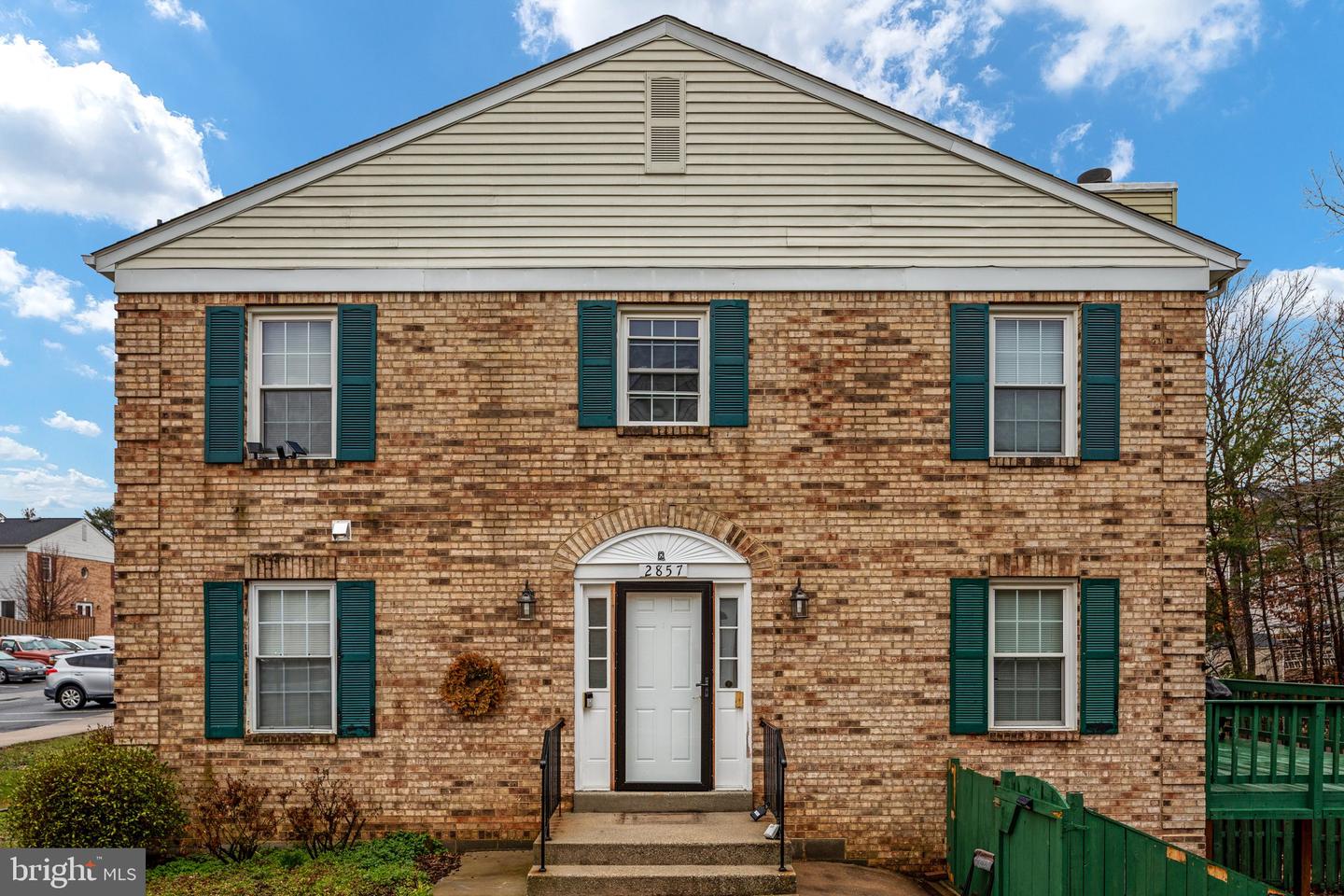 2857 BOWES LANE
