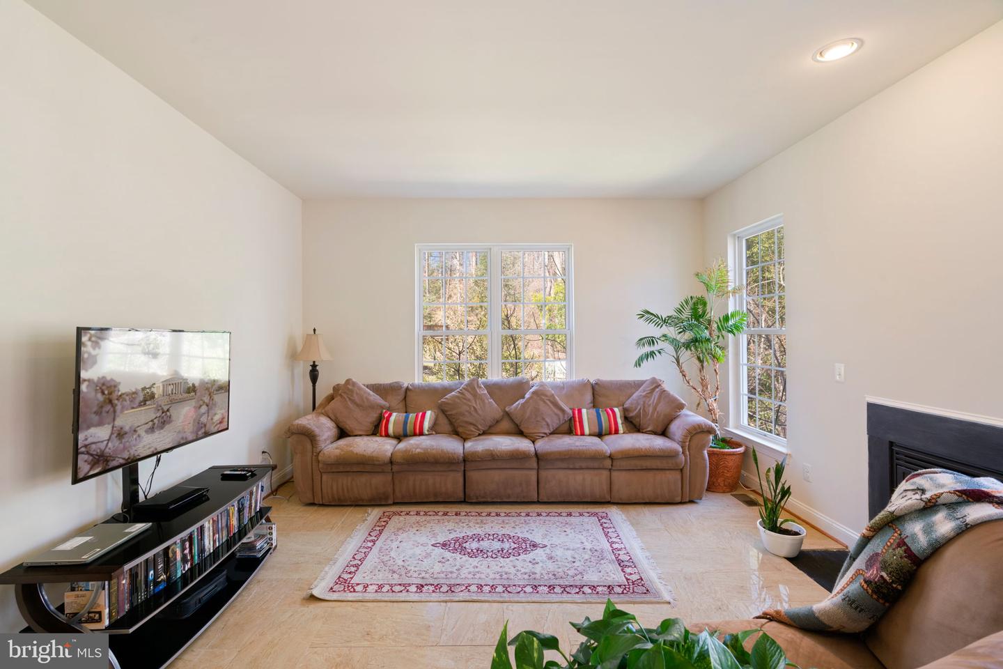 3424 WOOLFENDEN COURT