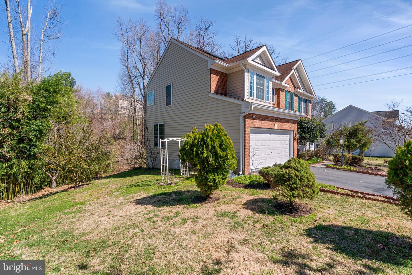 3424 WOOLFENDEN COURT