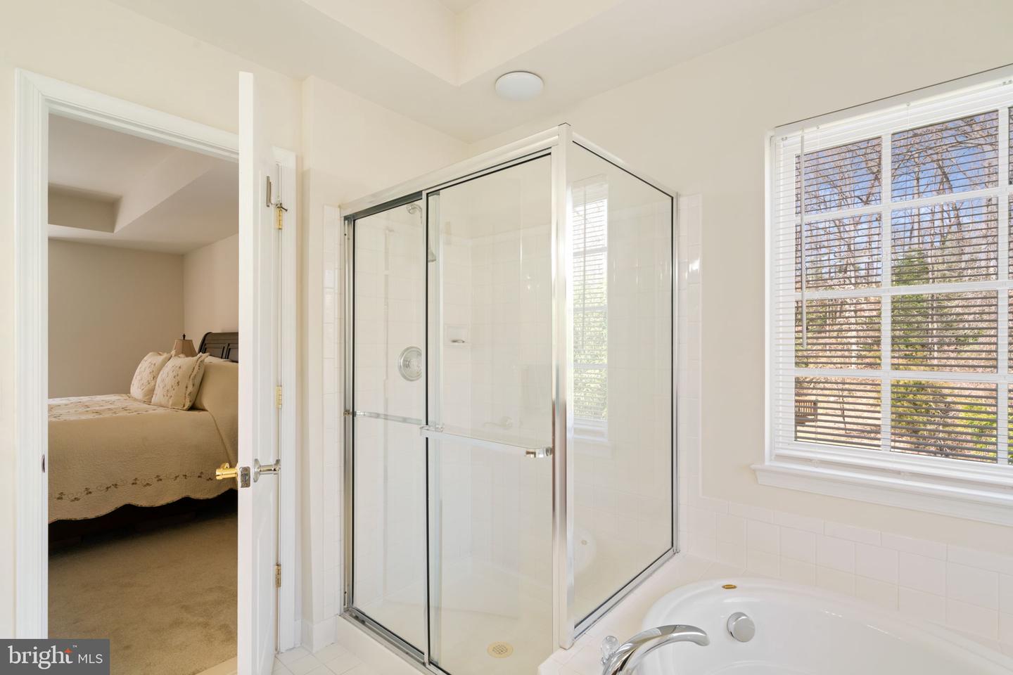 3424 WOOLFENDEN COURT