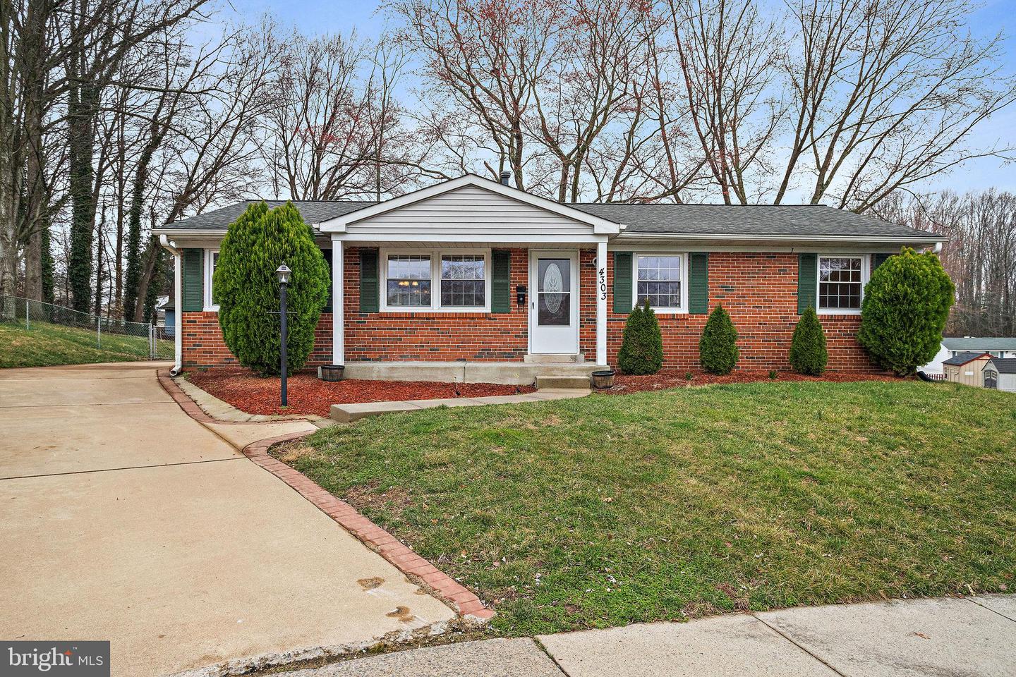 4303 KIRKLAND COURT
