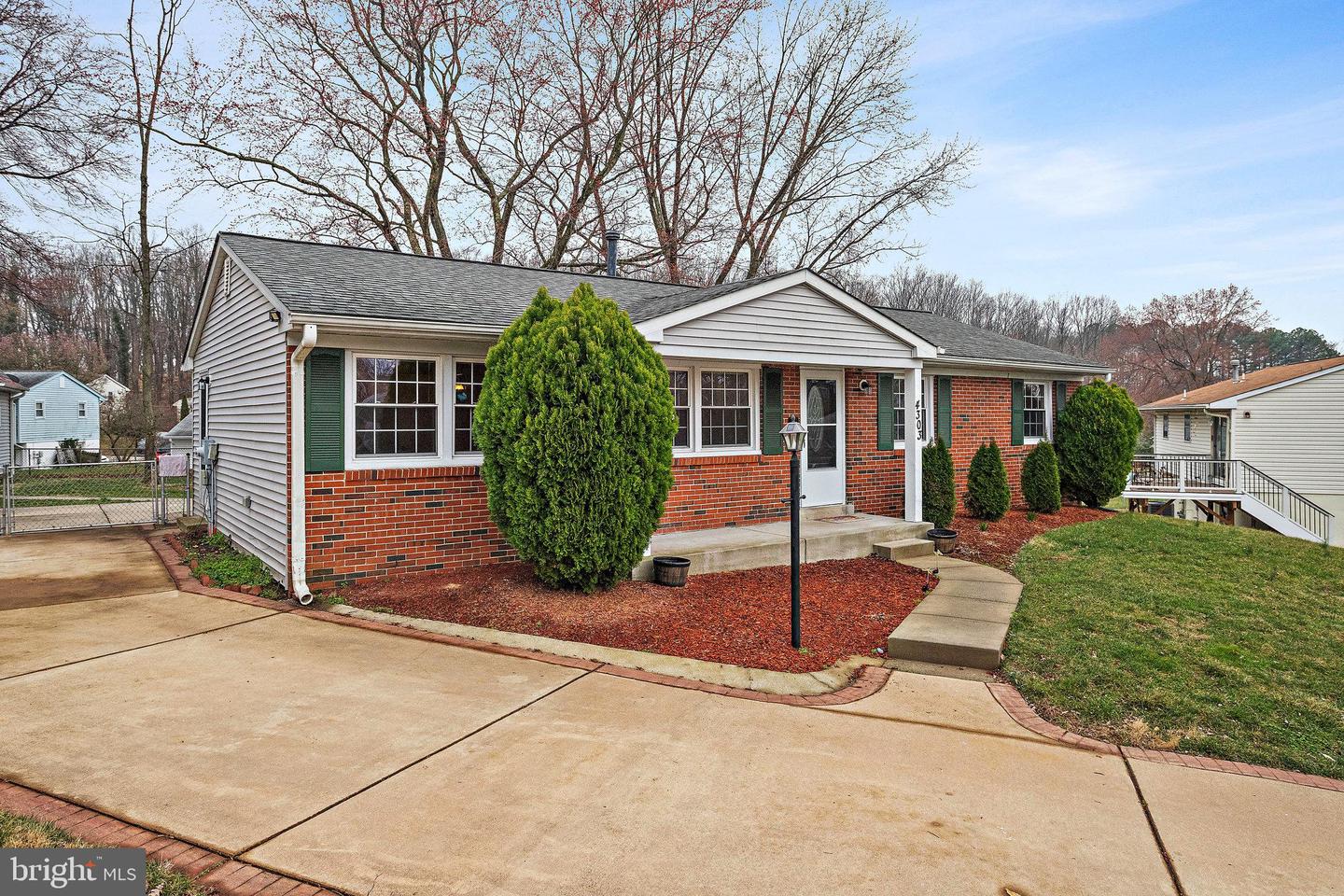 4303 KIRKLAND COURT