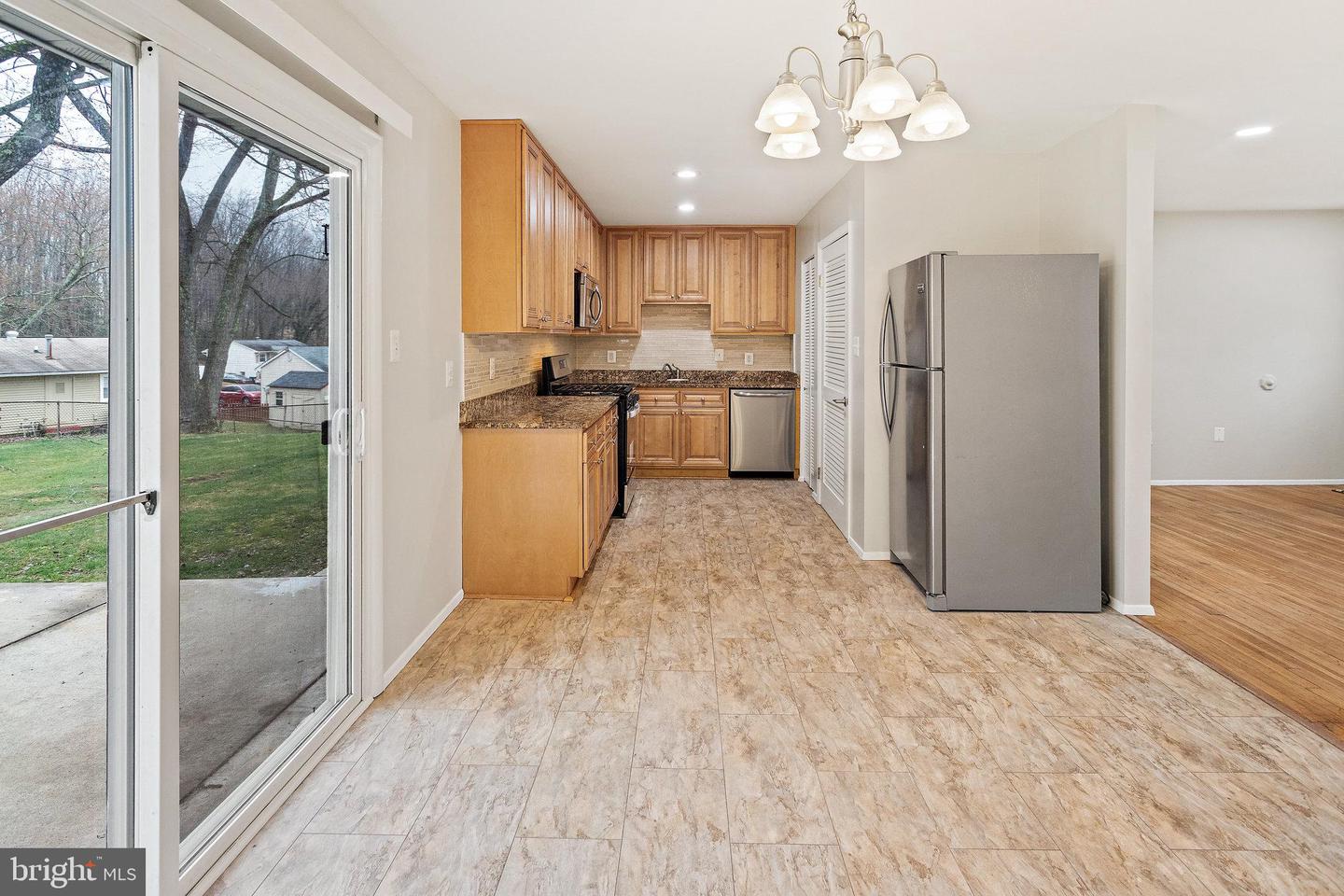 4303 KIRKLAND COURT
