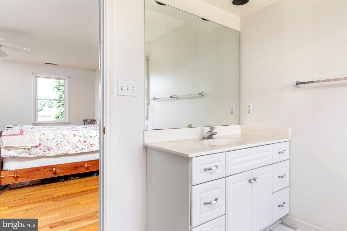 10431 PINEVIEW ROAD